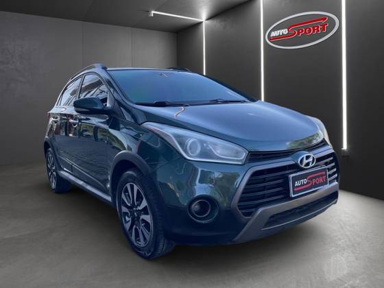 HYUNDAI HB20X 1.6 16V PREMIUM FLEX 4P AUTOMÁTICO